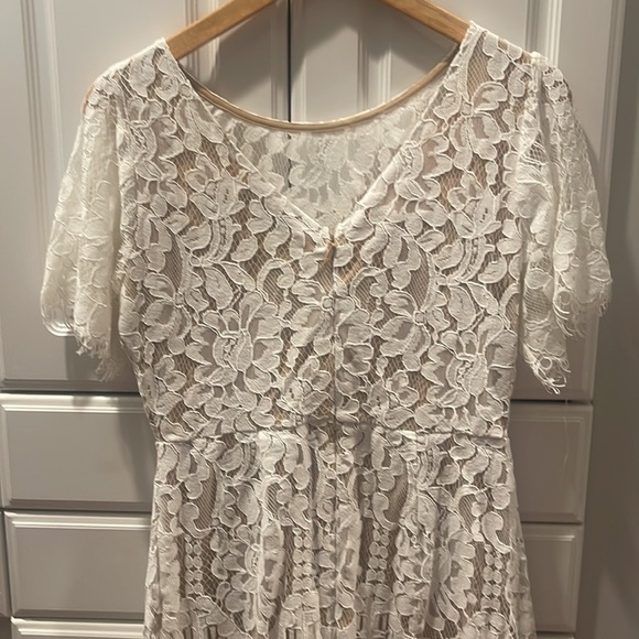 NWT Gorgeous white ethereal lace mini a line dress from Lulu’s! - Picture 4 of 5